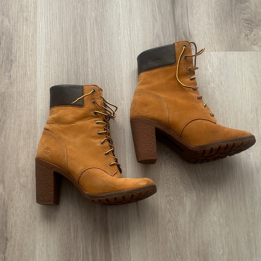 Used Suede Timbs